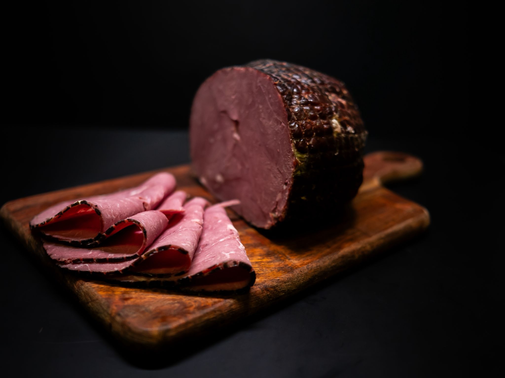 Uunituoreet kypsät lihat & aidot savusaunapalvit